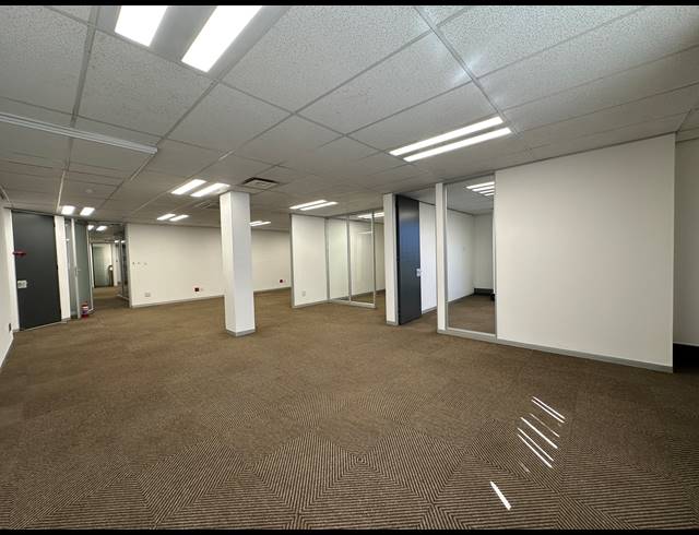264M² OFFICE TO LET IN SANDTON CENTRAL